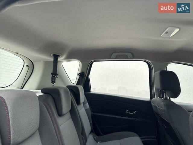 Сірий Рено Сценік, об'ємом двигуна 1.5 л та пробігом 181 тис. км за 9800 $, фото 58 на Automoto.ua