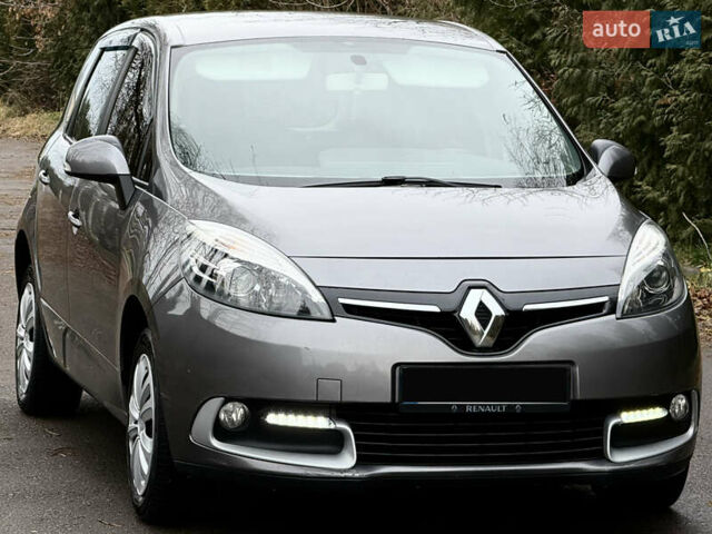 Серый Рено Сценик, объемом двигателя 1.5 л и пробегом 217 тыс. км за 7450 $, фото 2 на Automoto.ua
