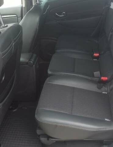 Рено Сценік 2014 у Дубно на Automoto.ua Сірий Рено Сценік, об'ємом двигуна 1.6 л та пробігом 264 тис. км за 8950 $, фото 13 на Automoto.ua