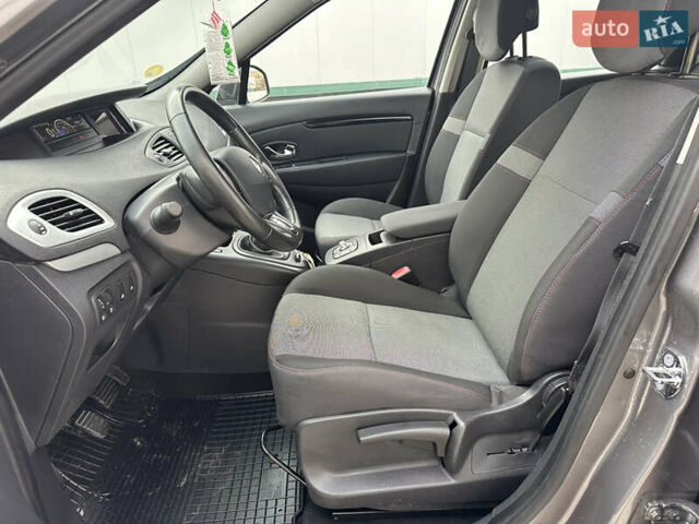 Сірий Рено Сценік, об'ємом двигуна 1.5 л та пробігом 181 тис. км за 9800 $, фото 31 на Automoto.ua