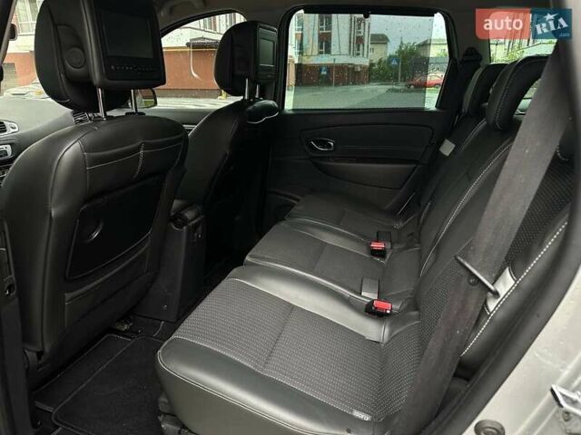 Серый Рено Сценик, объемом двигателя 1.5 л и пробегом 172 тыс. км за 10600 $, фото 16 на Automoto.ua