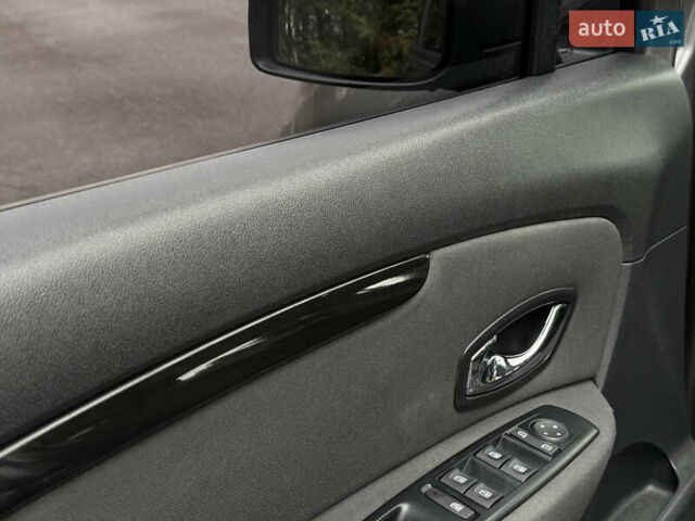 Серый Рено Сценик, объемом двигателя 1.5 л и пробегом 217 тыс. км за 7450 $, фото 16 на Automoto.ua