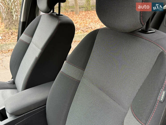 Серый Рено Сценик, объемом двигателя 1.5 л и пробегом 217 тыс. км за 7450 $, фото 25 на Automoto.ua