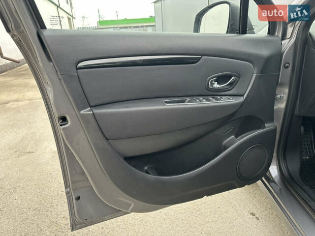 Сірий Рено Сценік, об'ємом двигуна 1.5 л та пробігом 181 тис. км за 9800 $, фото 29 на Automoto.ua