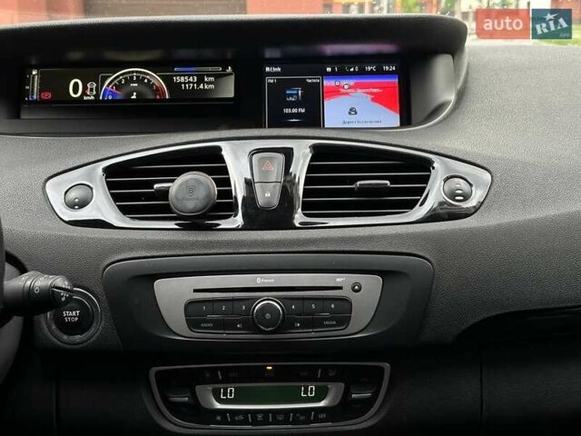 Серый Рено Сценик, объемом двигателя 1.5 л и пробегом 172 тыс. км за 10600 $, фото 10 на Automoto.ua