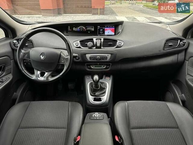 Серый Рено Сценик, объемом двигателя 1.5 л и пробегом 172 тыс. км за 10600 $, фото 6 на Automoto.ua
