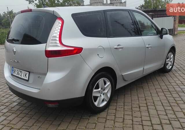 Серый Рено Сценик, объемом двигателя 1.46 л и пробегом 220 тыс. км за 8999 $, фото 10 на Automoto.ua