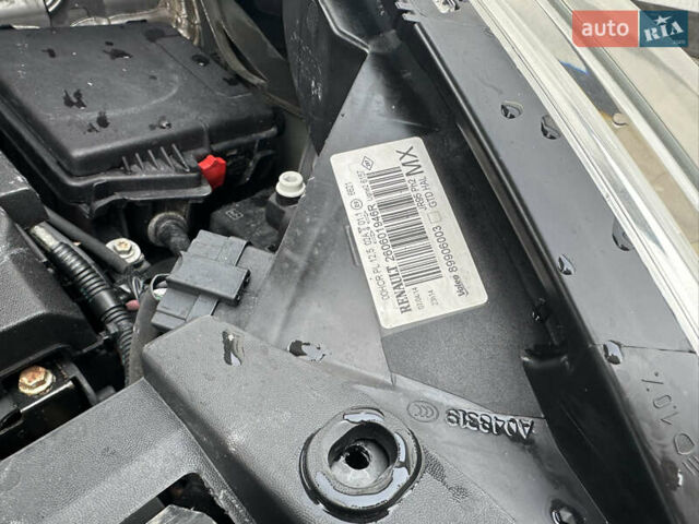 Сірий Рено Сценік, об'ємом двигуна 1.5 л та пробігом 181 тис. км за 9800 $, фото 68 на Automoto.ua