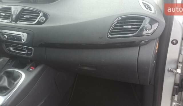 Рено Сценік 2014 у Дубно на Automoto.ua Сірий Рено Сценік, об'ємом двигуна 1.6 л та пробігом 264 тис. км за 8950 $, фото 17 на Automoto.ua