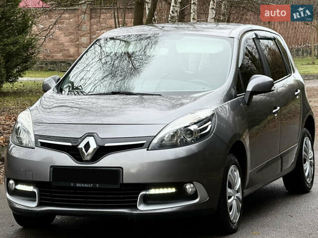 Серый Рено Сценик, объемом двигателя 1.5 л и пробегом 217 тыс. км за 7450 $, фото 5 на Automoto.ua