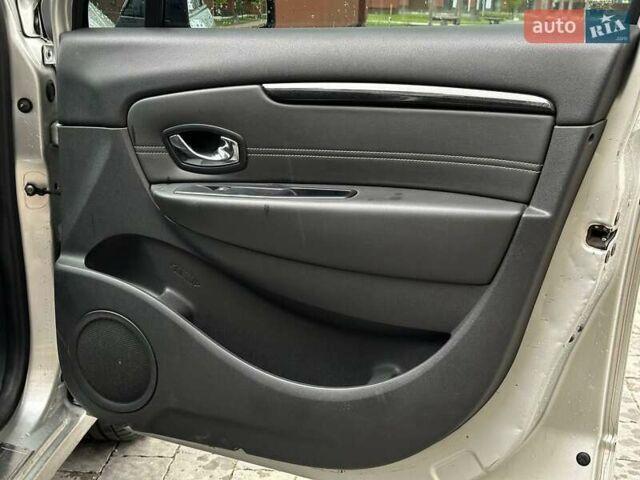 Серый Рено Сценик, объемом двигателя 1.5 л и пробегом 172 тыс. км за 10600 $, фото 20 на Automoto.ua
