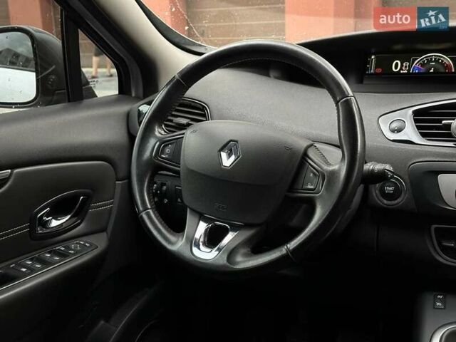 Серый Рено Сценик, объемом двигателя 1.5 л и пробегом 172 тыс. км за 10600 $, фото 7 на Automoto.ua
