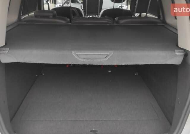 Серый Рено Сценик, объемом двигателя 1.46 л и пробегом 220 тыс. км за 8999 $, фото 1 на Automoto.ua