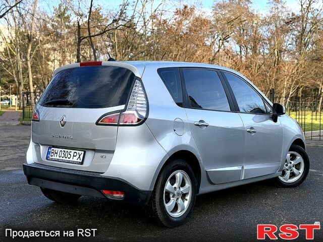 Серый Рено Сценик, объемом двигателя 1.5 л и пробегом 265 тыс. км за 8300 $, фото 1 на Automoto.ua