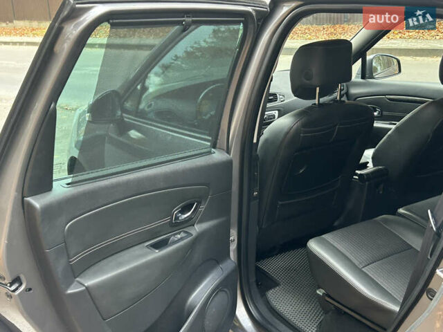Серый Рено Сценик, объемом двигателя 1.46 л и пробегом 213 тыс. км за 9299 $, фото 27 на Automoto.ua