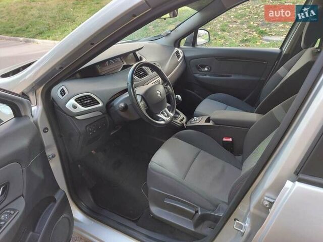 Сірий Рено Сценік, об'ємом двигуна 1.46 л та пробігом 221 тис. км за 9100 $, фото 14 на Automoto.ua
