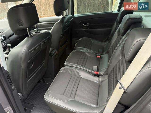 Сірий Рено Сценік, об'ємом двигуна 1.5 л та пробігом 195 тис. км за 11350 $, фото 27 на Automoto.ua