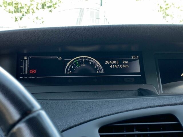 Рено Сценик 2015 в Бердичеве на Automoto.ua Серый Рено Сценик, объемом двигателя 1.5 л и пробегом 264 тыс. км за 9299 $, фото 11 на Automoto.ua