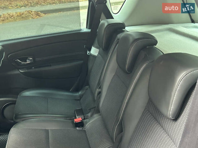 Серый Рено Сценик, объемом двигателя 1.46 л и пробегом 213 тыс. км за 9299 $, фото 29 на Automoto.ua