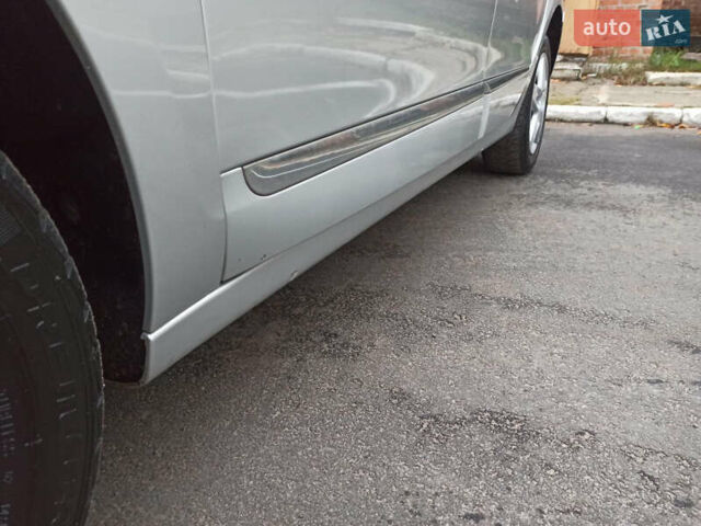 Серый Рено Сценик, объемом двигателя 1.6 л и пробегом 297 тыс. км за 8900 $, фото 11 на Automoto.ua