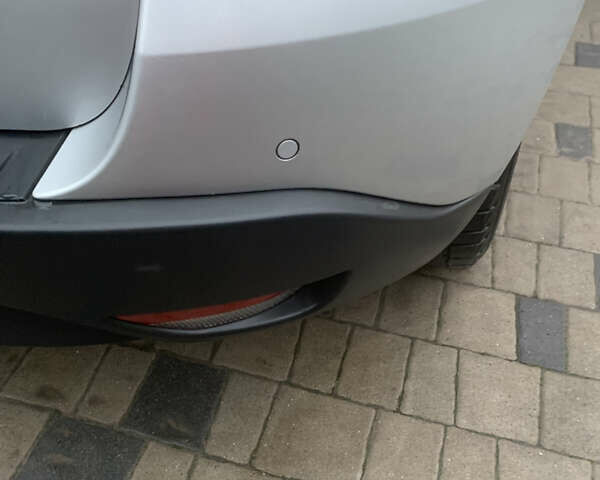 Серый Рено Сценик, объемом двигателя 1.6 л и пробегом 235 тыс. км за 8700 $, фото 13 на Automoto.ua