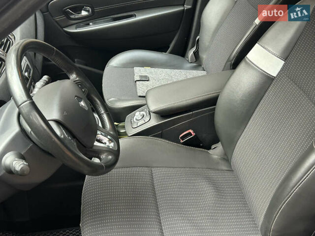 Серый Рено Сценик, объемом двигателя 1.46 л и пробегом 213 тыс. км за 9299 $, фото 22 на Automoto.ua