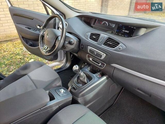 Сірий Рено Сценік, об'ємом двигуна 1.46 л та пробігом 221 тис. км за 9100 $, фото 27 на Automoto.ua