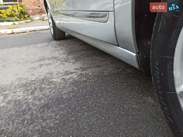 Серый Рено Сценик, объемом двигателя 1.6 л и пробегом 297 тыс. км за 8900 $, фото 13 на Automoto.ua