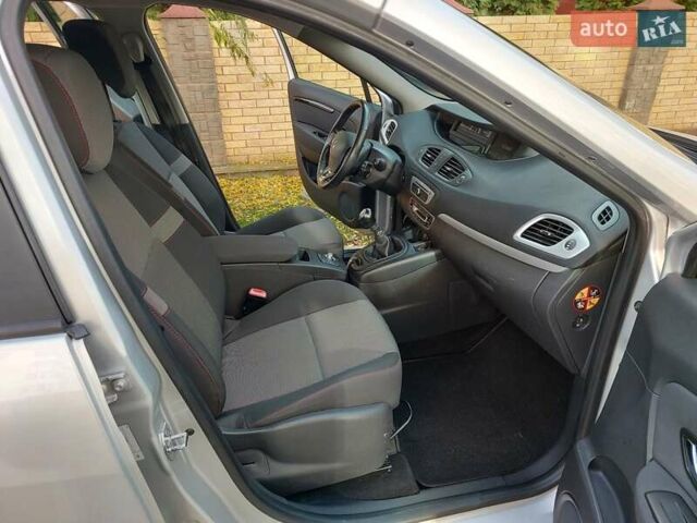 Сірий Рено Сценік, об'ємом двигуна 1.46 л та пробігом 221 тис. км за 9100 $, фото 23 на Automoto.ua