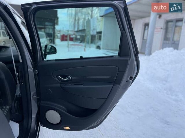 Сірий Рено Сценік, об'ємом двигуна 1.6 л та пробігом 230 тис. км за 11050 $, фото 37 на Automoto.ua