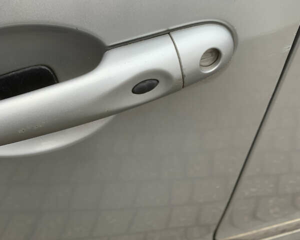 Серый Рено Сценик, объемом двигателя 1.6 л и пробегом 235 тыс. км за 8700 $, фото 28 на Automoto.ua