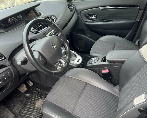 Сірий Рено Сценік, об'ємом двигуна 1.5 л та пробігом 150 тис. км за 10350 $, фото 17 на Automoto.ua