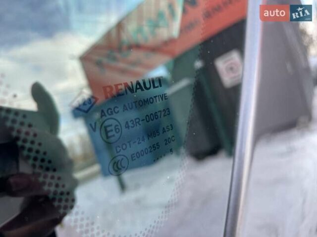 Сірий Рено Сценік, об'ємом двигуна 1.6 л та пробігом 230 тис. км за 11050 $, фото 64 на Automoto.ua