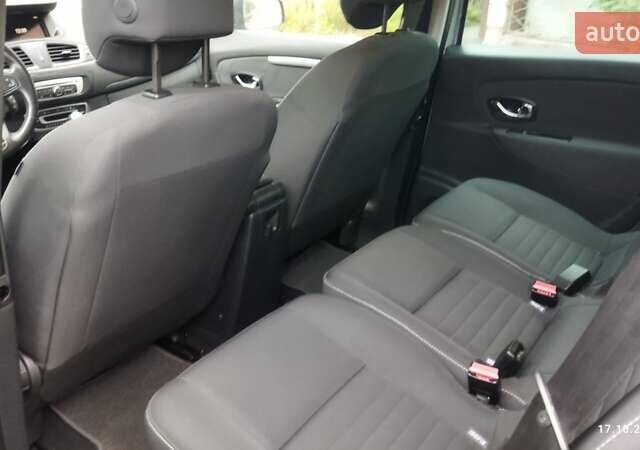 Сірий Рено Сценік, об'ємом двигуна 1.46 л та пробігом 237 тис. км за 9300 $, фото 7 на Automoto.ua