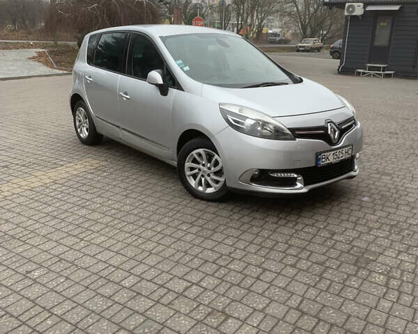 Серый Рено Сценик, объемом двигателя 1.6 л и пробегом 235 тыс. км за 8700 $, фото 16 на Automoto.ua