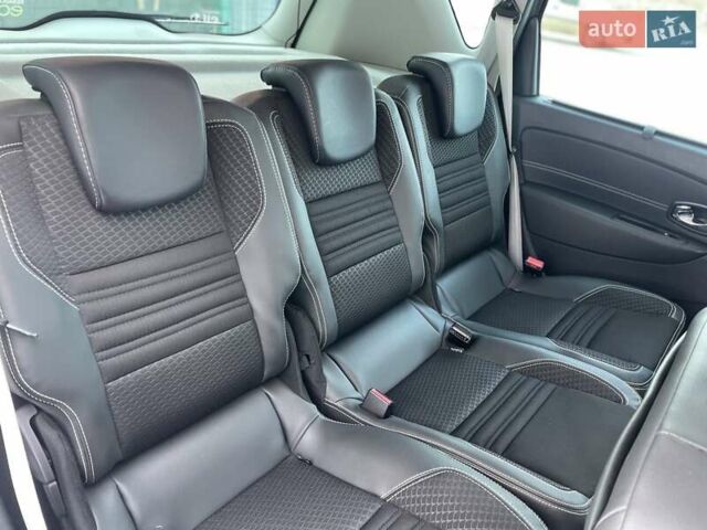 Сірий Рено Сценік, об'ємом двигуна 1.6 л та пробігом 230 тис. км за 11050 $, фото 40 на Automoto.ua