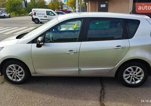 Сірий Рено Сценік, об'ємом двигуна 1.46 л та пробігом 237 тис. км за 9300 $, фото 4 на Automoto.ua