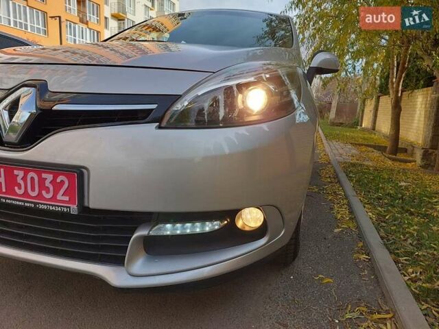 Сірий Рено Сценік, об'ємом двигуна 1.46 л та пробігом 221 тис. км за 9100 $, фото 1 на Automoto.ua