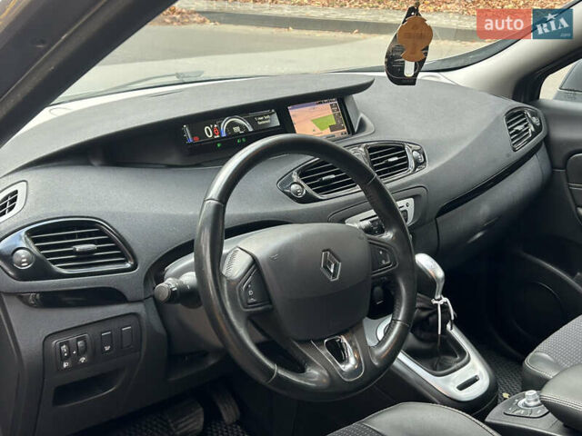 Серый Рено Сценик, объемом двигателя 1.46 л и пробегом 213 тыс. км за 9299 $, фото 20 на Automoto.ua