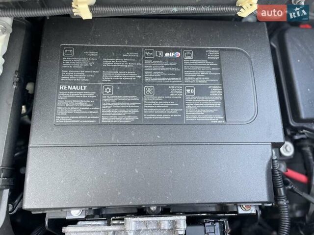 Сірий Рено Сценік, об'ємом двигуна 1.6 л та пробігом 230 тис. км за 11050 $, фото 58 на Automoto.ua