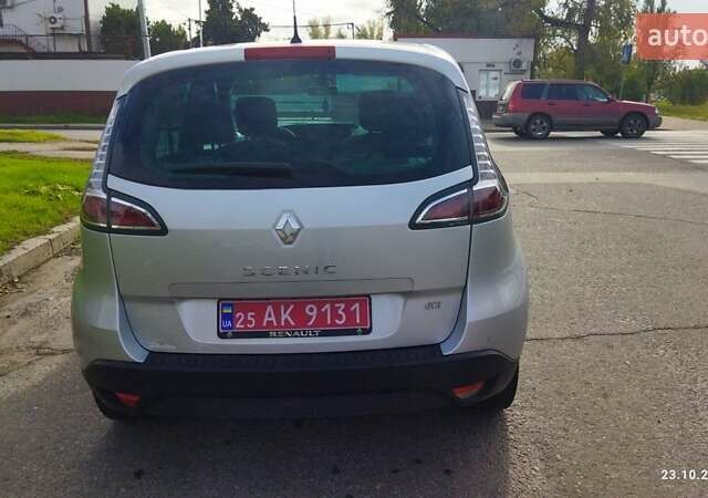 Сірий Рено Сценік, об'ємом двигуна 1.46 л та пробігом 237 тис. км за 9300 $, фото 2 на Automoto.ua