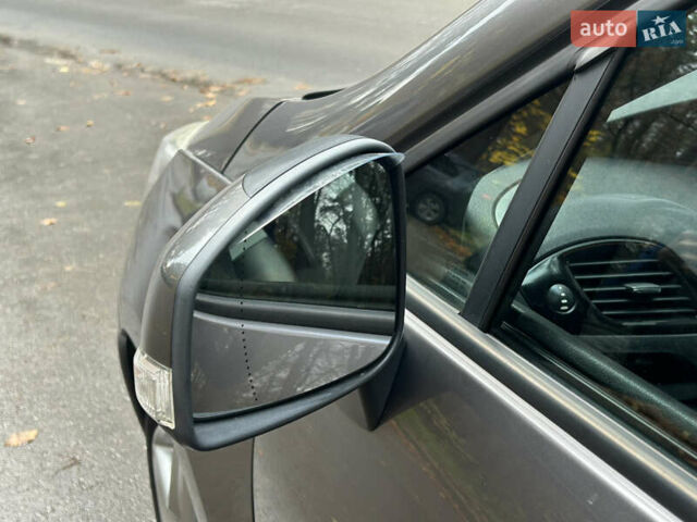 Серый Рено Сценик, объемом двигателя 1.46 л и пробегом 213 тыс. км за 9299 $, фото 26 на Automoto.ua