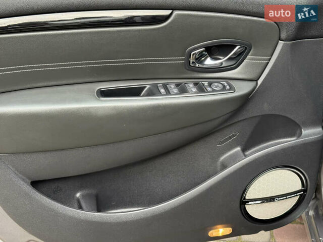 Сірий Рено Сценік, об'ємом двигуна 1.5 л та пробігом 195 тис. км за 11350 $, фото 37 на Automoto.ua
