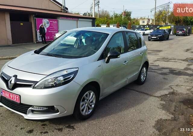 Сірий Рено Сценік, об'ємом двигуна 1.46 л та пробігом 237 тис. км за 9300 $, фото 5 на Automoto.ua