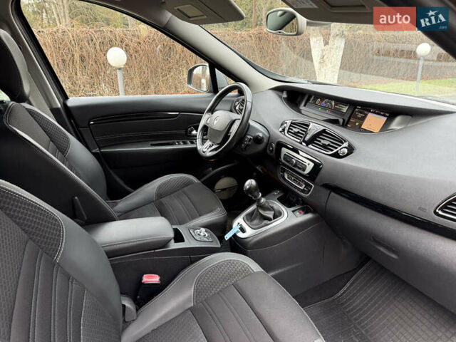 Сірий Рено Сценік, об'ємом двигуна 1.5 л та пробігом 195 тис. км за 11350 $, фото 38 на Automoto.ua