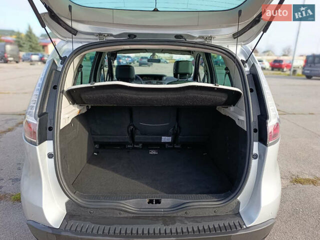 Сірий Рено Сценік, об'ємом двигуна 1.5 л та пробігом 196 тис. км за 9999 $, фото 22 на Automoto.ua