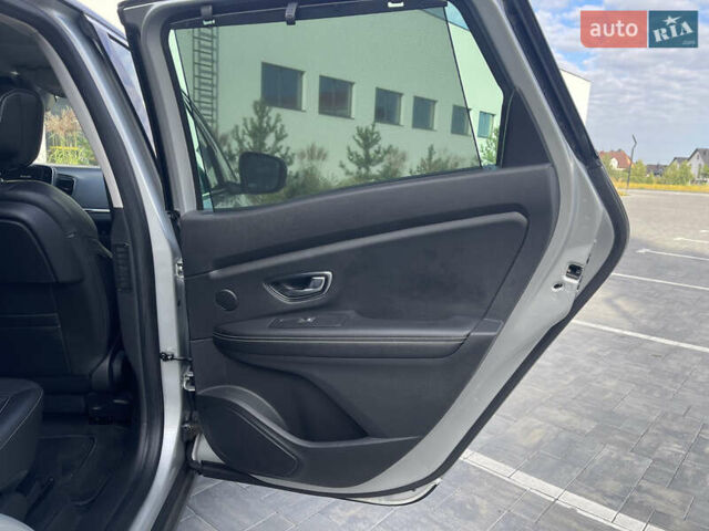 Серый Рено Сценик, объемом двигателя 1.6 л и пробегом 214 тыс. км за 14900 $, фото 25 на Automoto.ua