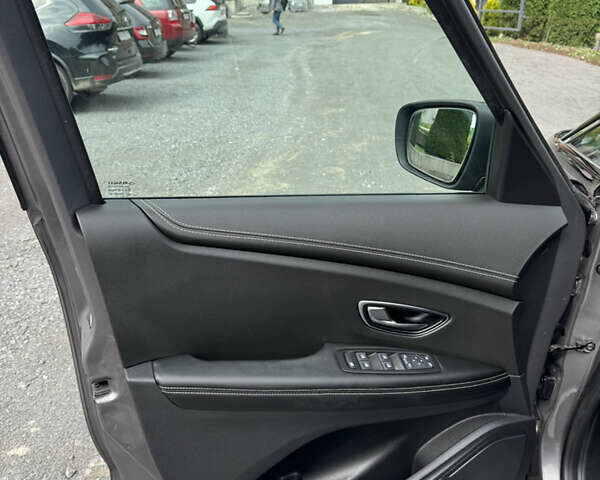 Серый Рено Сценик, объемом двигателя 1.6 л и пробегом 156 тыс. км за 14500 $, фото 31 на Automoto.ua