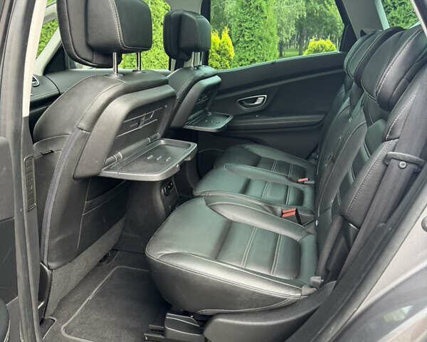 Серый Рено Сценик, объемом двигателя 1.6 л и пробегом 156 тыс. км за 14500 $, фото 52 на Automoto.ua