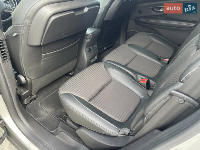 Серый Рено Сценик, объемом двигателя 1.6 л и пробегом 214 тыс. км за 14900 $, фото 20 на Automoto.ua